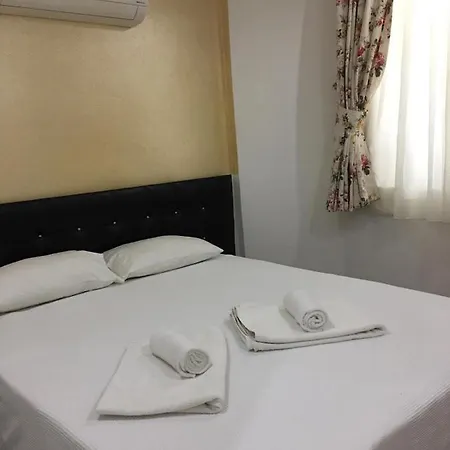 Sunset Apartmanhotel *